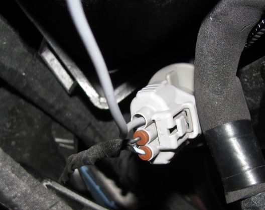 Kangoo G2 TFL Stecker verdrahtet.jpg