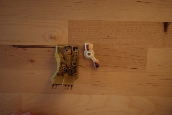 Scheibenwischerhebel 08 Deckel 1 Innen Vorher.jpg